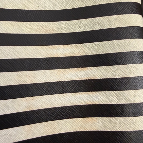 Black and White Striped Handbag Henri Bendel - Picture 14 of 14